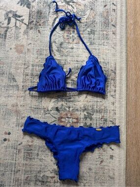Luli Fama Buena Wavey Royal Blue Ruffle Triangle Bikini Small